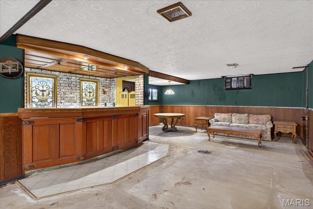 Colonial Estates - Residential