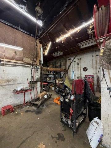 n/a - Commercial Sale