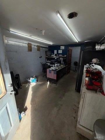 n/a - Commercial Sale