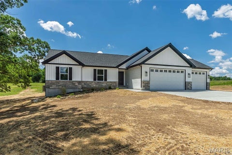 Tiny photo for 15 Oakview Court, Troy, MO 63379 (MLS # 26058239)