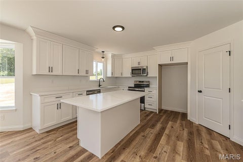 Tiny photo for 15 Oakview Court, Troy, MO 63379 (MLS # 26058239)
