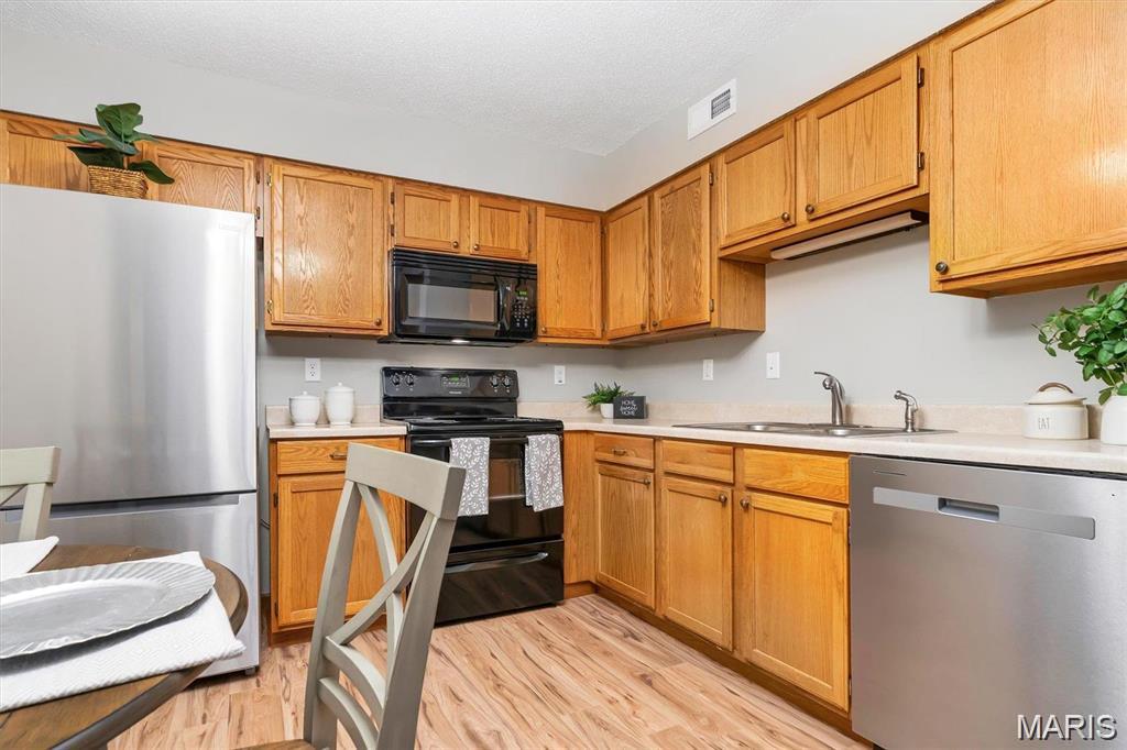 Southwoods One Lt B Sub Of - Residential Lease