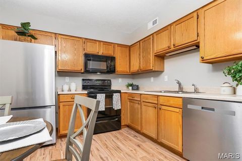 Tiny photo for 9608 Bent Pine Drive #J, St Louis, MO 63126 (MLS # 26018702)