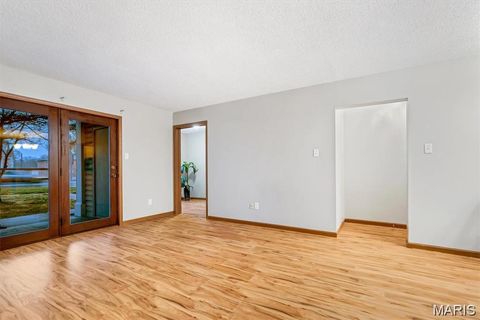Tiny photo for 9608 Bent Pine Drive #J, St Louis, MO 63126 (MLS # 26018702)