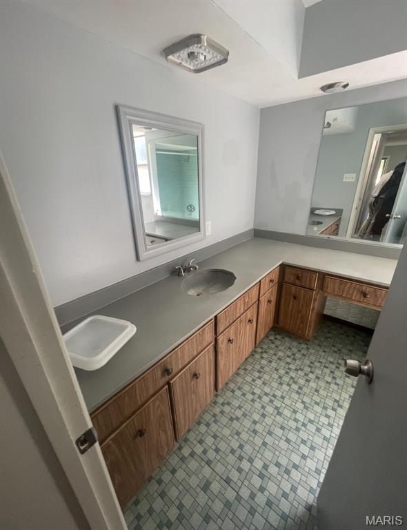 Grant - Wood - Commercial Sale