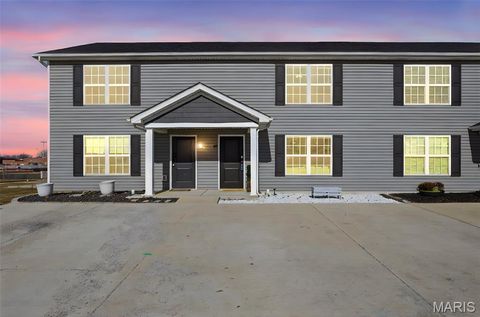 811 Navajo Trail Warrenton MO 63383