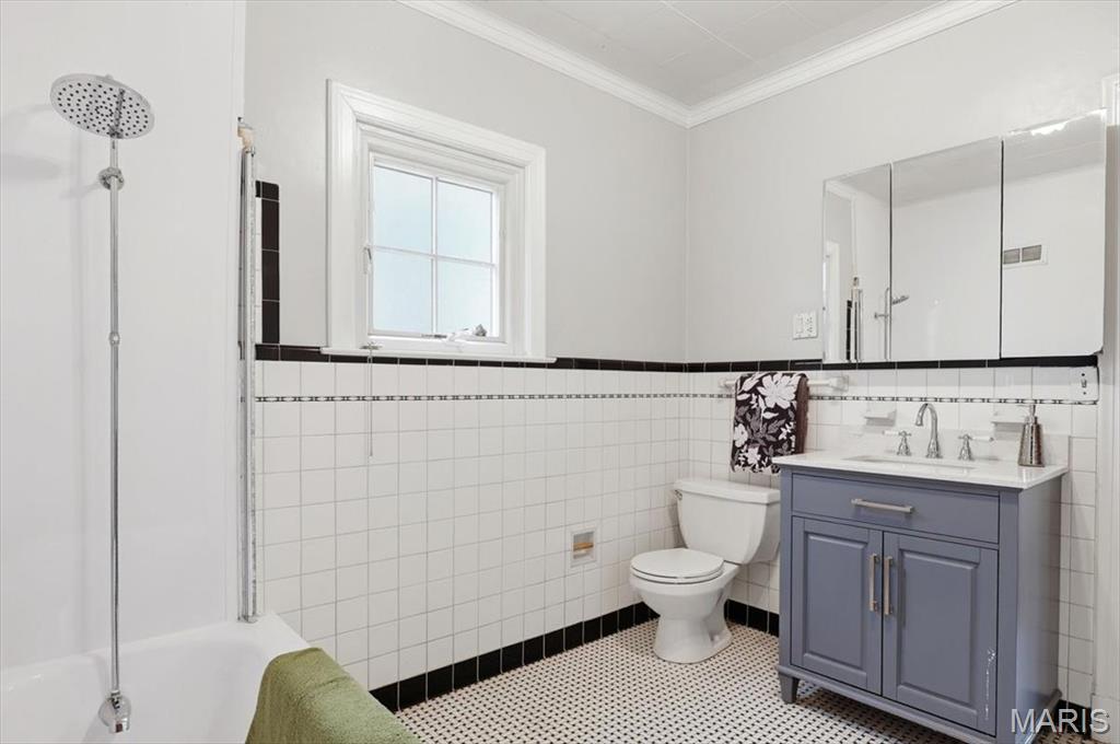 Bellerive Acres - Residential