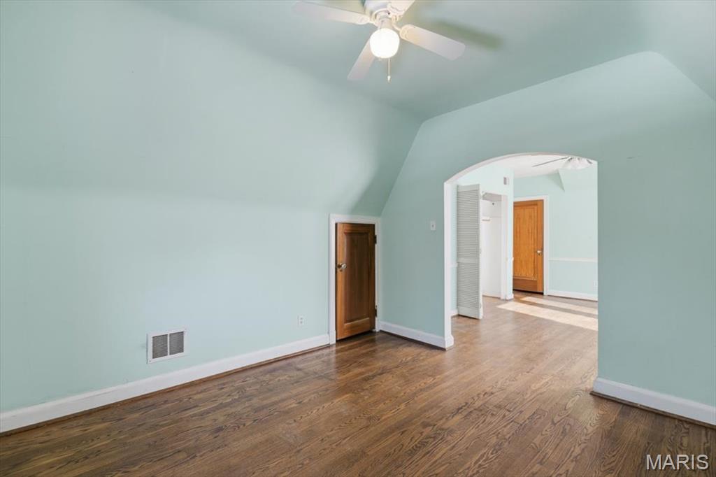 Bellerive Acres - Residential