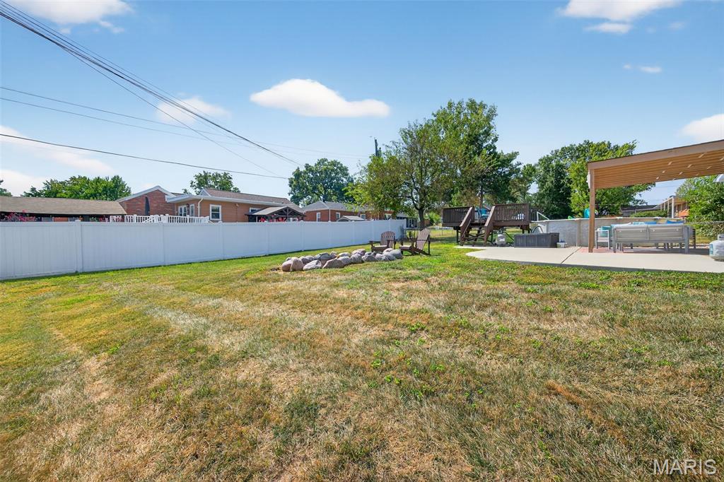 St Louis, Missouri 63125, United States, 3 Bedrooms Bedrooms, ,3 BathroomsBathrooms,Residential,Pending,206339