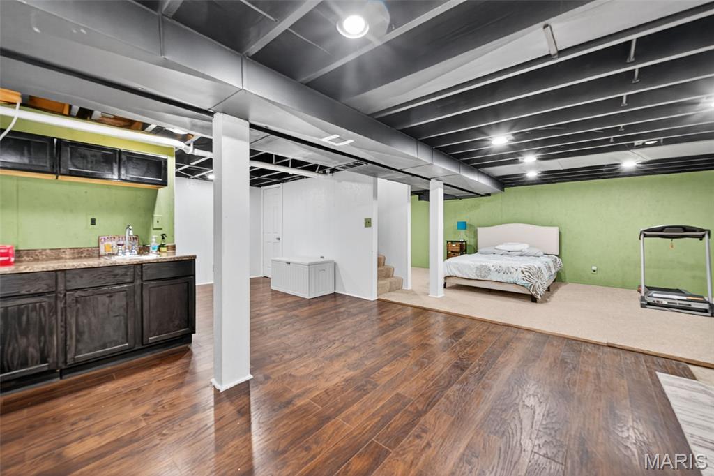 St Louis, Missouri 63125, United States, 3 Bedrooms Bedrooms, ,3 BathroomsBathrooms,Residential,Pending,206339