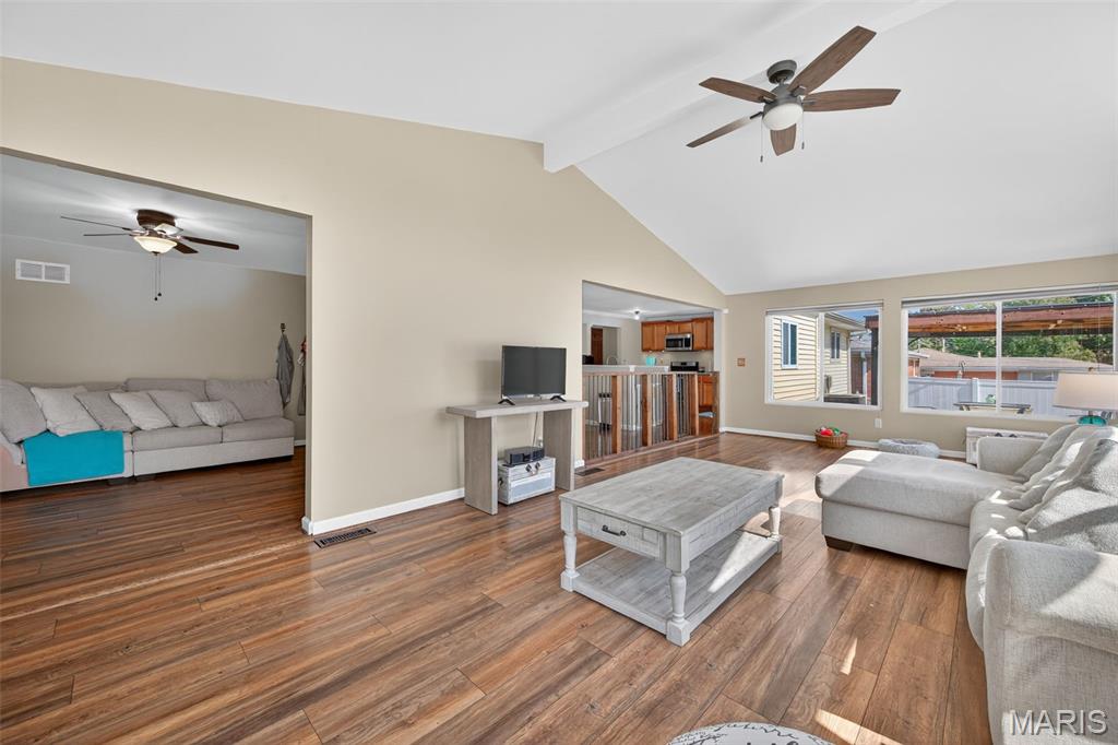 St Louis, Missouri 63125, United States, 3 Bedrooms Bedrooms, ,3 BathroomsBathrooms,Residential,Pending,206339