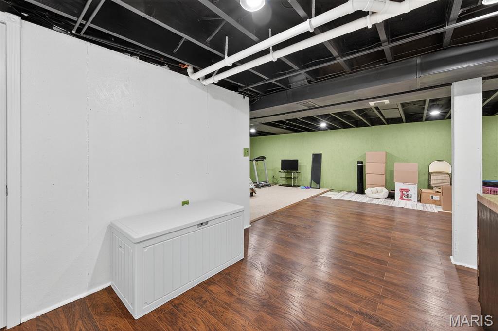 St Louis, Missouri 63125, United States, 3 Bedrooms Bedrooms, ,3 BathroomsBathrooms,Residential,Pending,206339