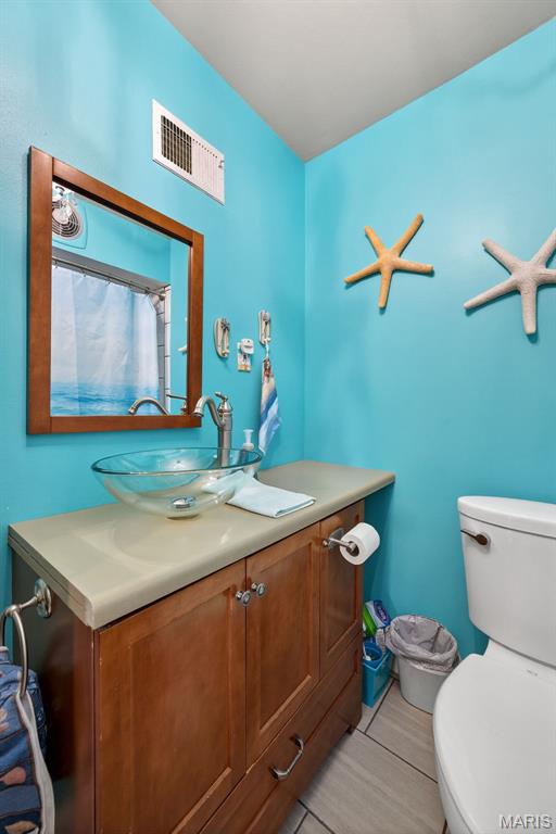 St Louis, Missouri 63125, United States, 3 Bedrooms Bedrooms, ,3 BathroomsBathrooms,Residential,Pending,206339