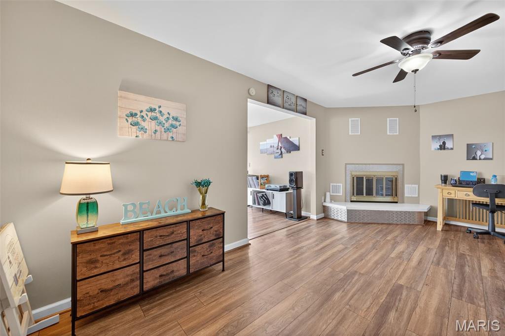 St Louis, Missouri 63125, United States, 3 Bedrooms Bedrooms, ,3 BathroomsBathrooms,Residential,Pending,206339