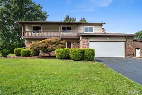 Photo of 12326 Woodline Drive, St Louis, MO 63141 (MLS # 26040265)