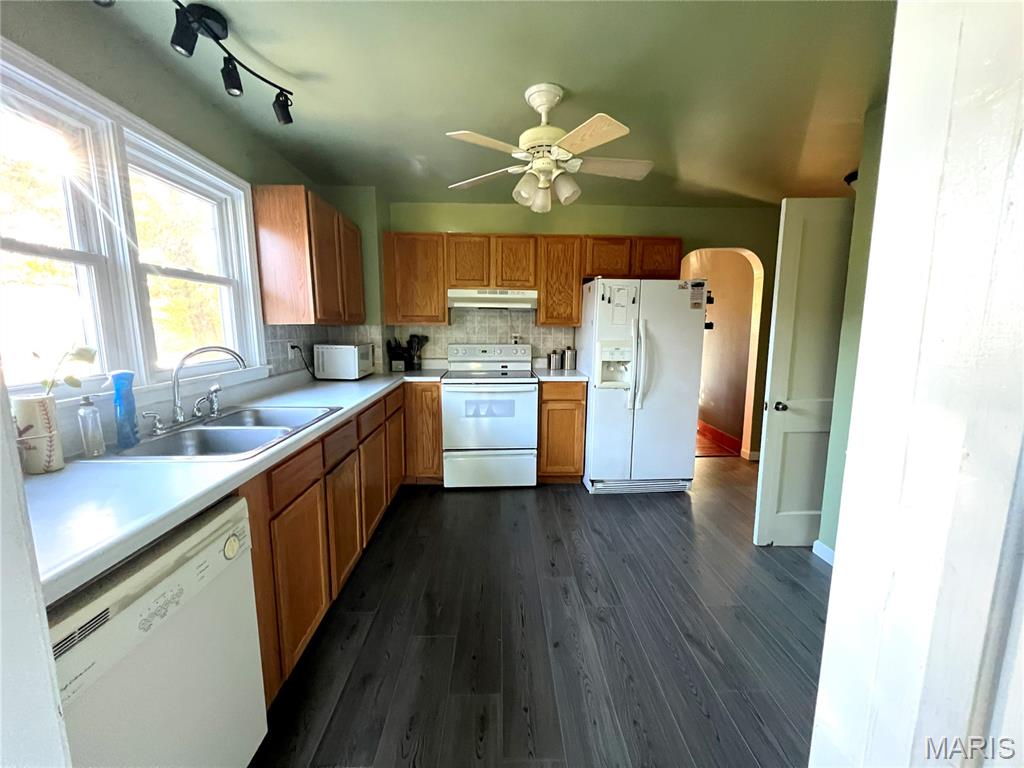 1122 Old County Farm Road