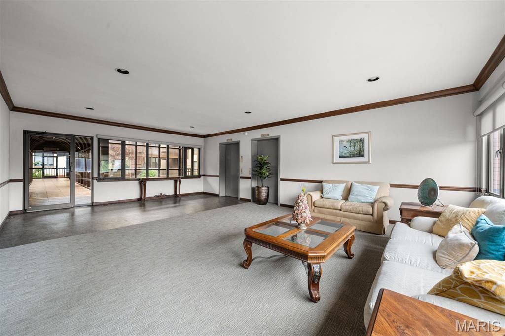 Shaw Park Place Condo Amd - Residential