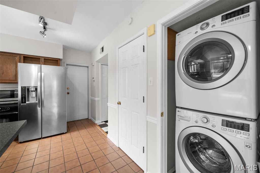 Shaw Park Place Condo Amd - Residential