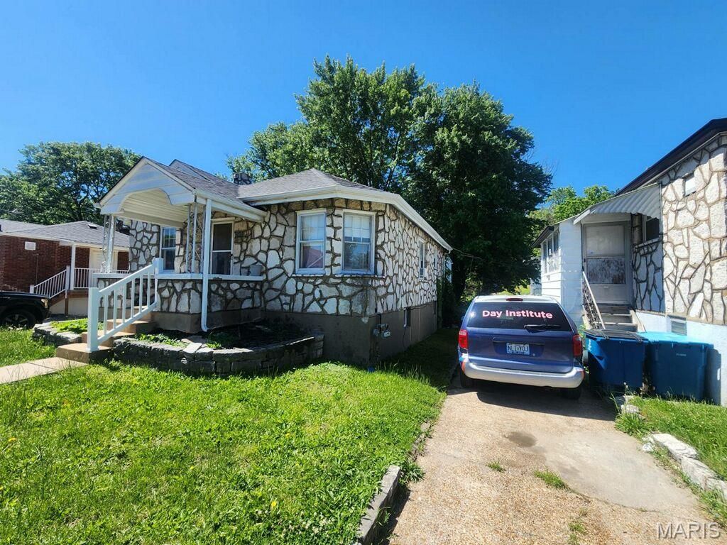 Photo of 7100 W Florissant Avenue, St Louis, MO 63136 (MLS # 26032460)