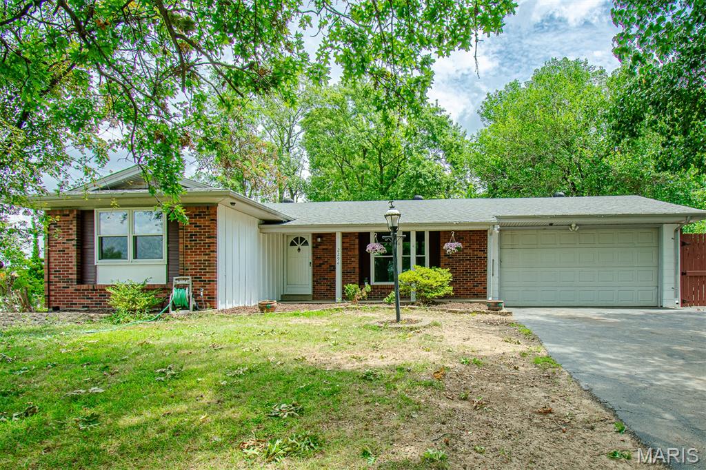 2294 WESTGLEN PARK Drive