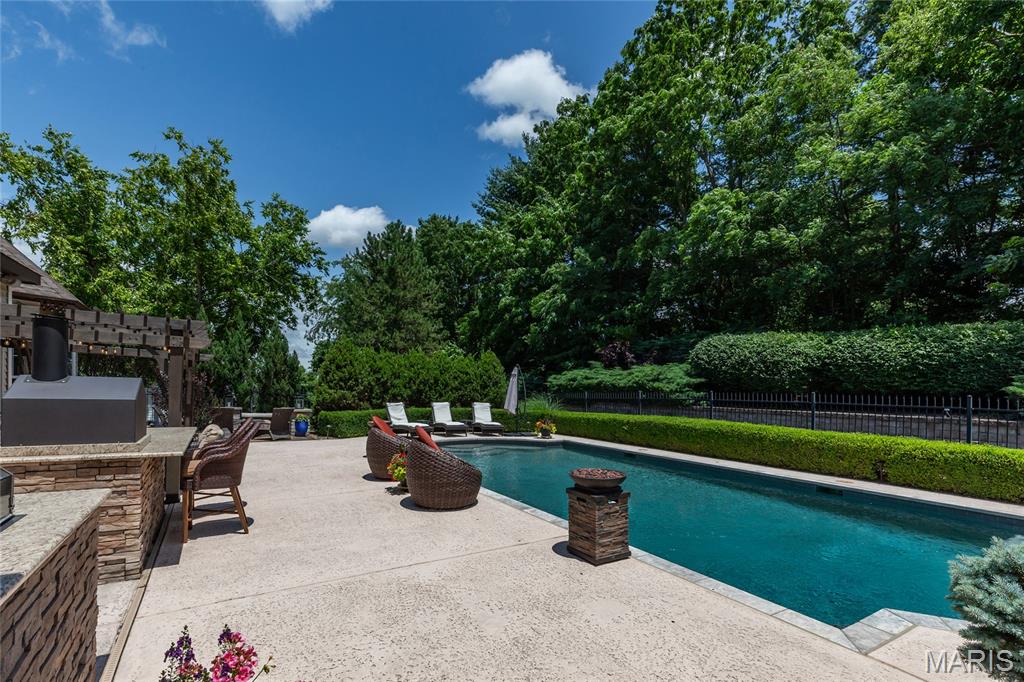 Westchester Manor - Residential