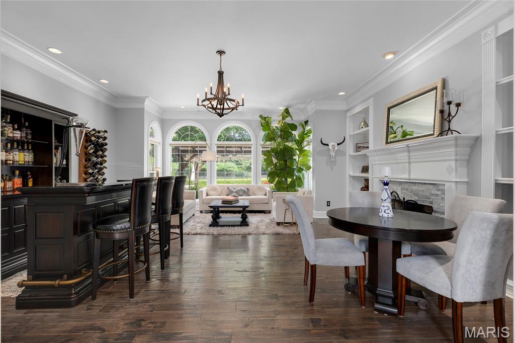 Westchester Manor - Residential