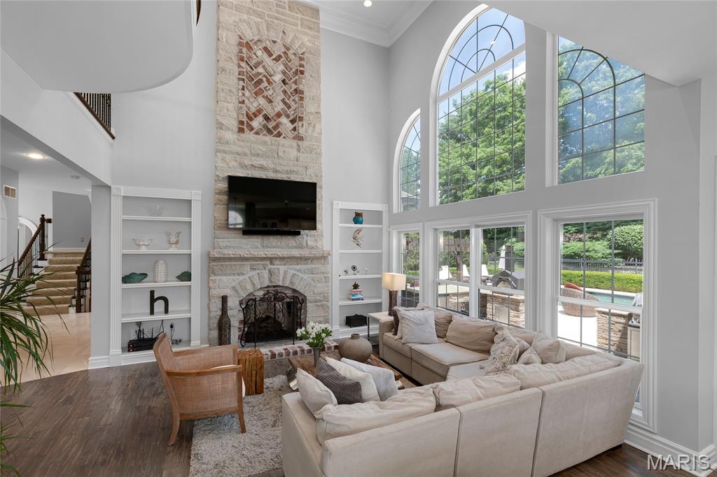 Westchester Manor - Residential