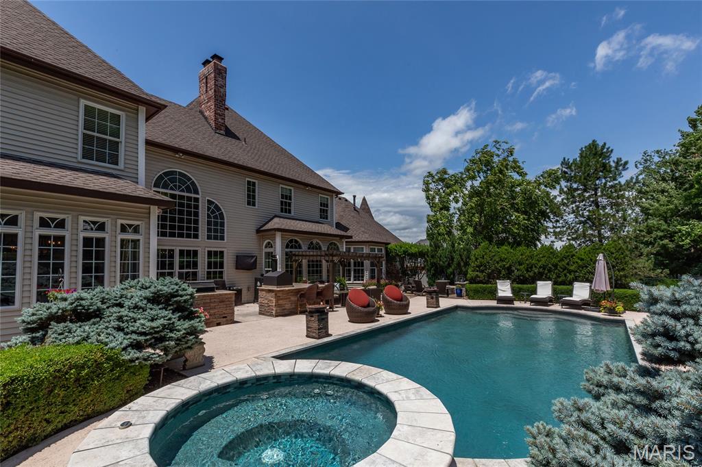 Westchester Manor - Residential