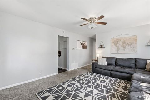 Tiny photo for 121 E Pershing Street, Troy, MO 63379 (MLS # 26019881)