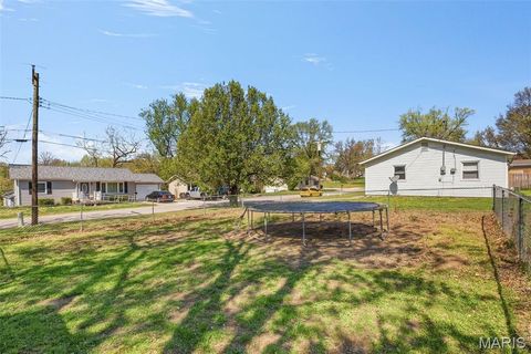 Tiny photo for 121 E Pershing Street, Troy, MO 63379 (MLS # 26019881)