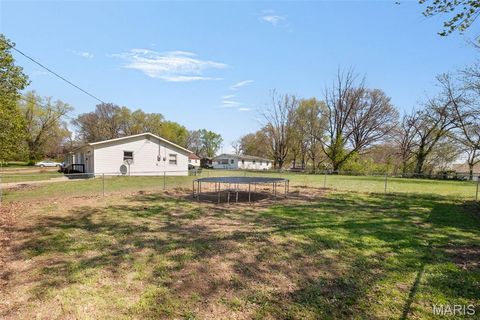 Tiny photo for 121 E Pershing Street, Troy, MO 63379 (MLS # 26019881)
