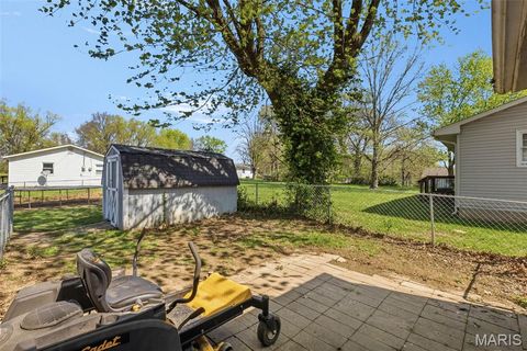 Tiny photo for 121 E Pershing Street, Troy, MO 63379 (MLS # 26019881)