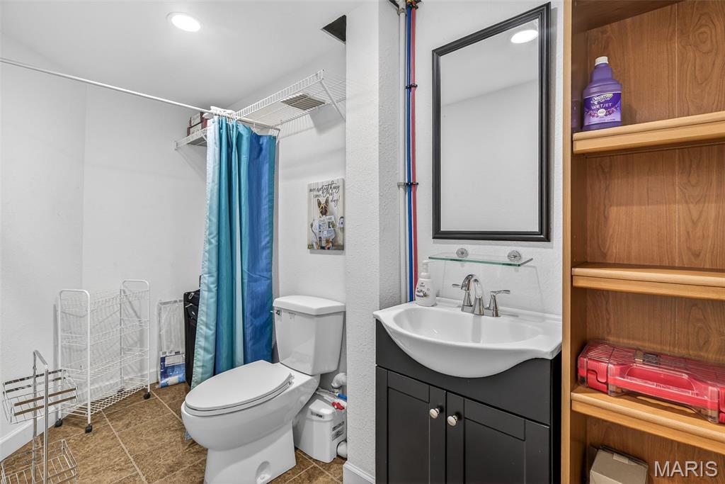 Jewetts William S - Residential Lease