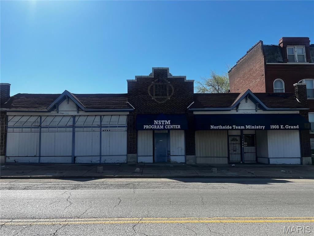 Photo of 1900 E Grand Boulevard, St Louis, MO 63107 (MLS # 26067045)