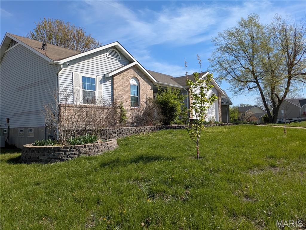 Photo of 1208 Colby Drive, St Peters, MO 63376 (MLS # 26020477)