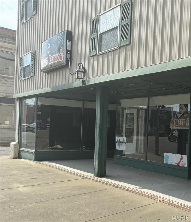 n/a - Commercial Sale