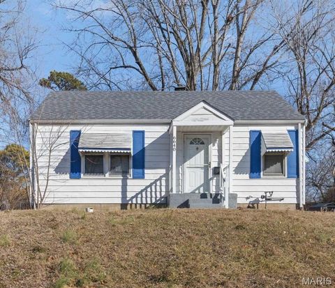 Photo of 6640 Torlina Drive, Berkeley, MO 63134 (MLS # 26017880)