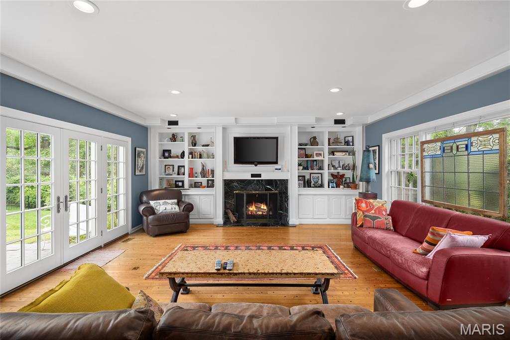 Steeplechase Lane - Residential