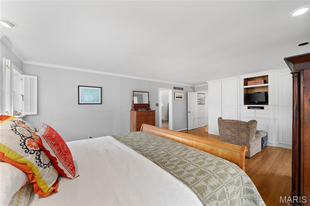 Steeplechase Lane - Residential