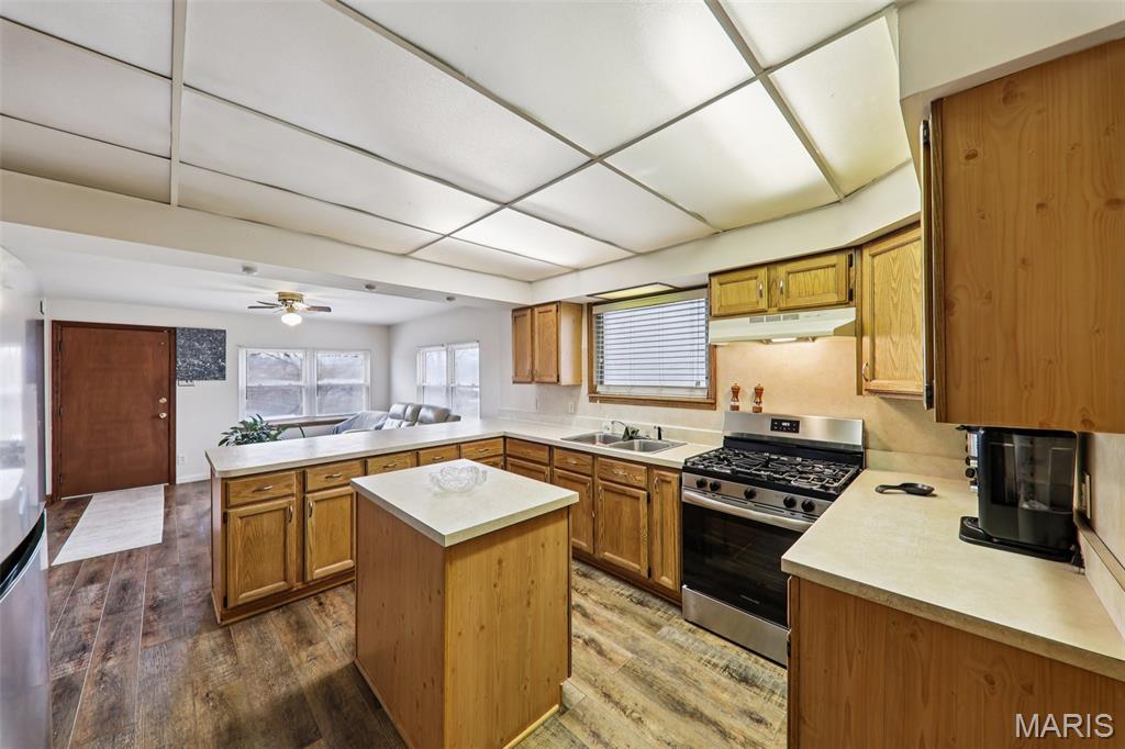 Harris Anna T 01 - Residential