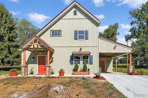 Photo of 515 Bailey Avenue, Elsberry, MO 63343 (MLS # 25060858)