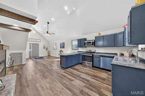 Tiny photo for 515 Bailey Avenue, Elsberry, MO 63343 (MLS # 25060858)