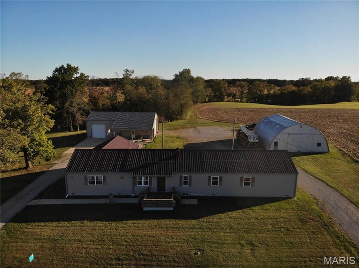 Photo 1 of 73 — 1868 Ferrydale Road, Odin, IL 62870