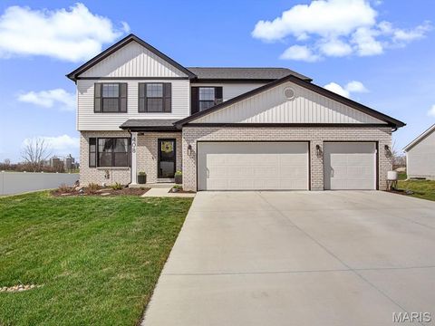 Photo of 408 Duffy Drive, Marine, IL 62061 (MLS # 26016133)