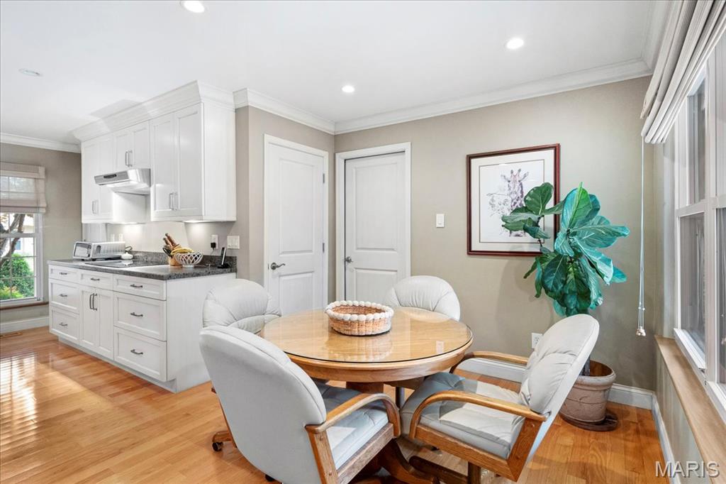 St Louis, Missouri 63128, United States, 3 Bedrooms Bedrooms, ,2 BathroomsBathrooms,Residential,Pending,157958