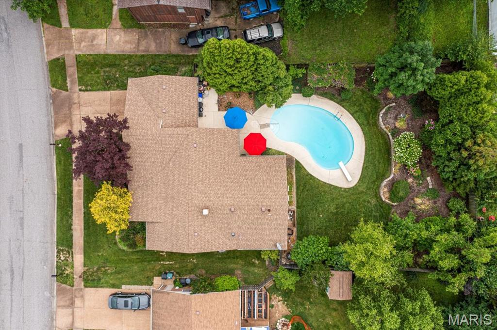 St Louis, Missouri 63128, United States, 3 Bedrooms Bedrooms, ,2 BathroomsBathrooms,Residential,Pending,157958