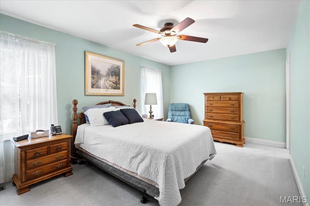 St Louis, Missouri 63128, United States, 3 Bedrooms Bedrooms, ,2 BathroomsBathrooms,Residential,Pending,157958