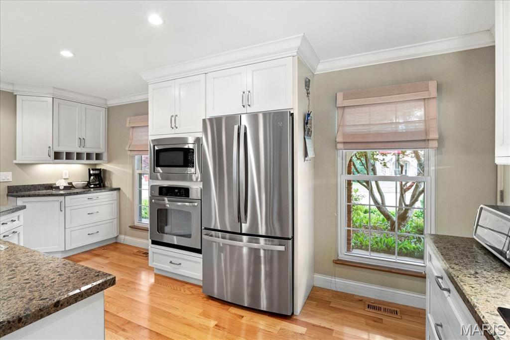 St Louis, Missouri 63128, United States, 3 Bedrooms Bedrooms, ,2 BathroomsBathrooms,Residential,Pending,157958