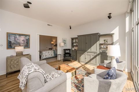 Tiny photo for 9 N Euclid Avenue #603, St Louis, MO 63108 (MLS # 26011421)