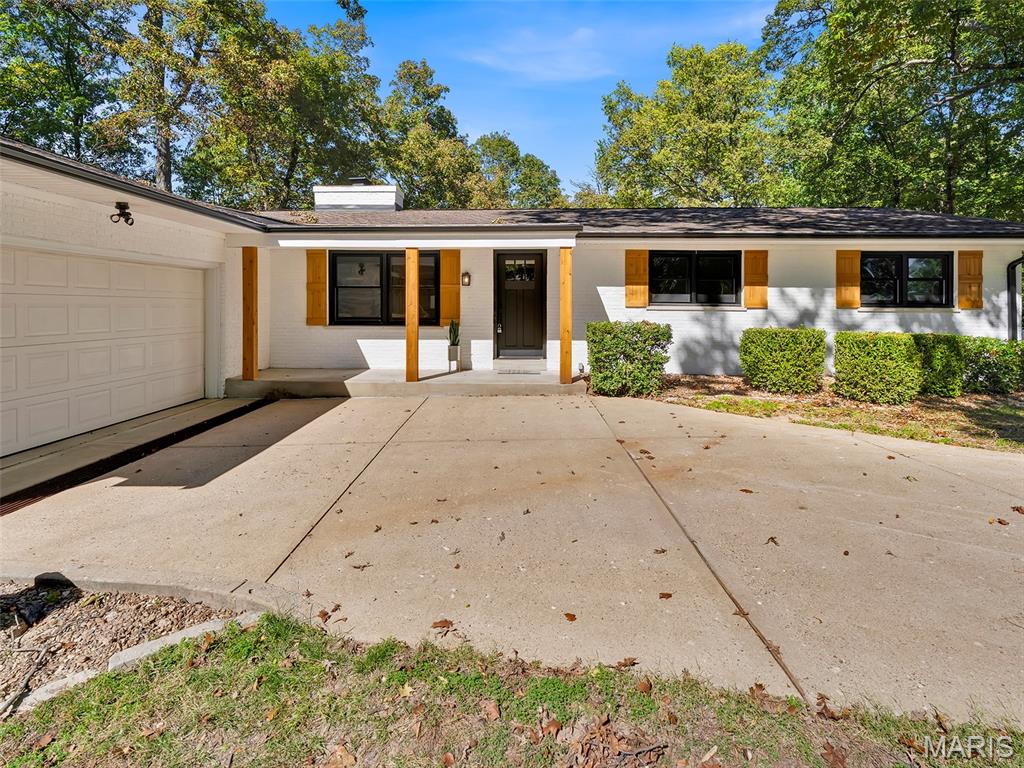 18 Oak Forest Drive
